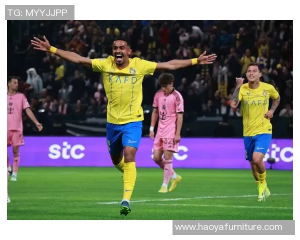 射门时刻猜猜这位足球明星的名字挑战你的足球知识与直觉